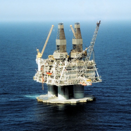 Hibernia oil platform